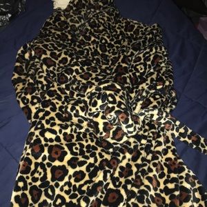 NWOT leopard print bathrobe